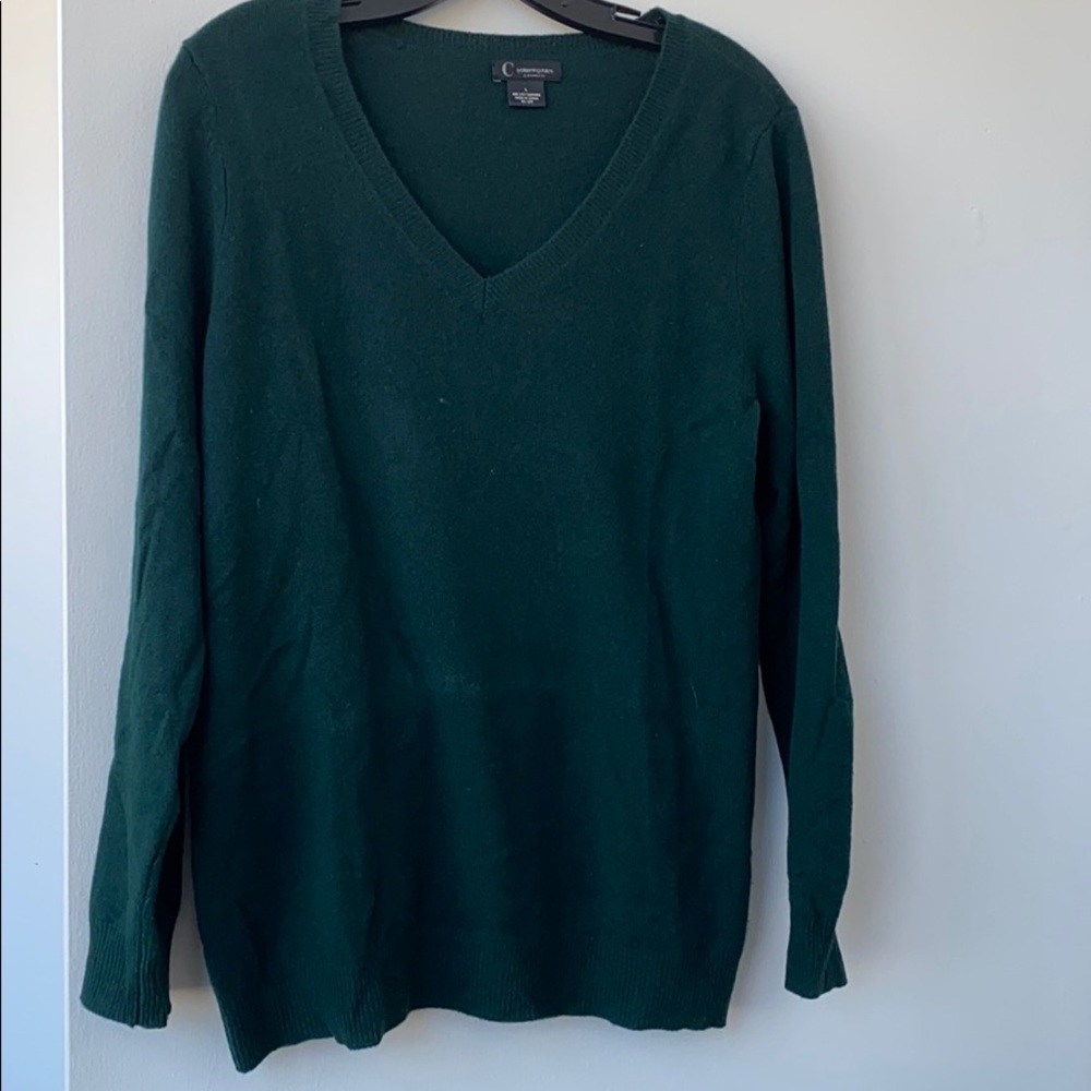 Bloomingdales cashmere sweater barely worn
